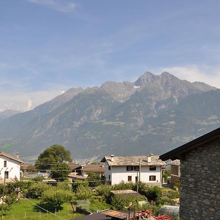 Le Foyer De La Ferme Apartamento Aosta Exterior foto