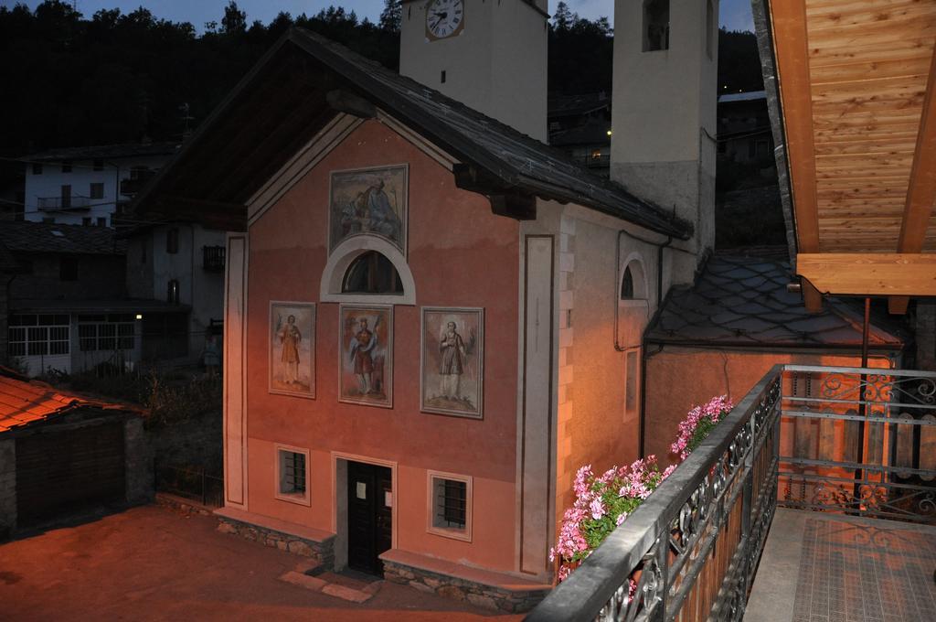 Le Foyer De La Ferme Apartamento Aosta Exterior foto