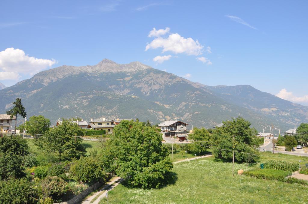 Le Foyer De La Ferme Apartamento Aosta Exterior foto